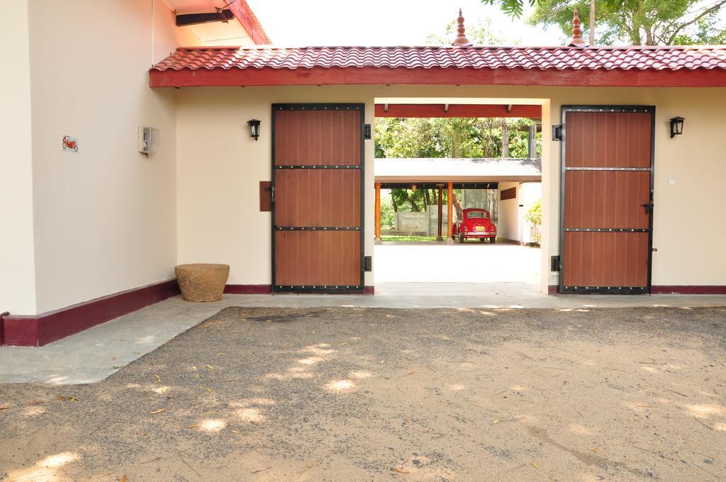 The Buena Vista Kandy Exterior photo