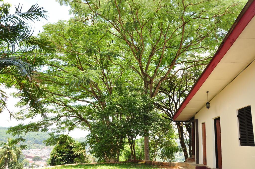 The Buena Vista Kandy Exterior photo