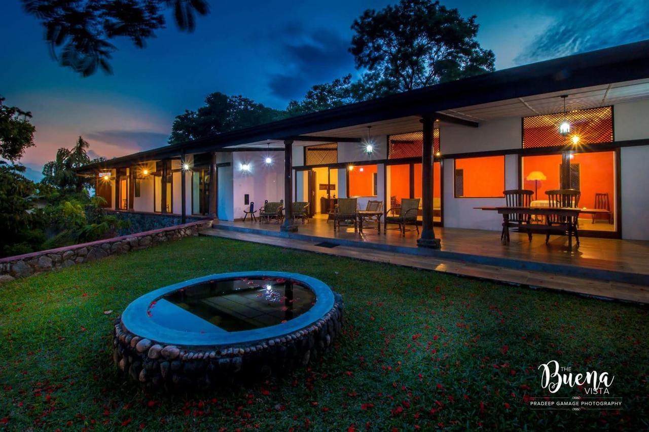 The Buena Vista Kandy Exterior photo